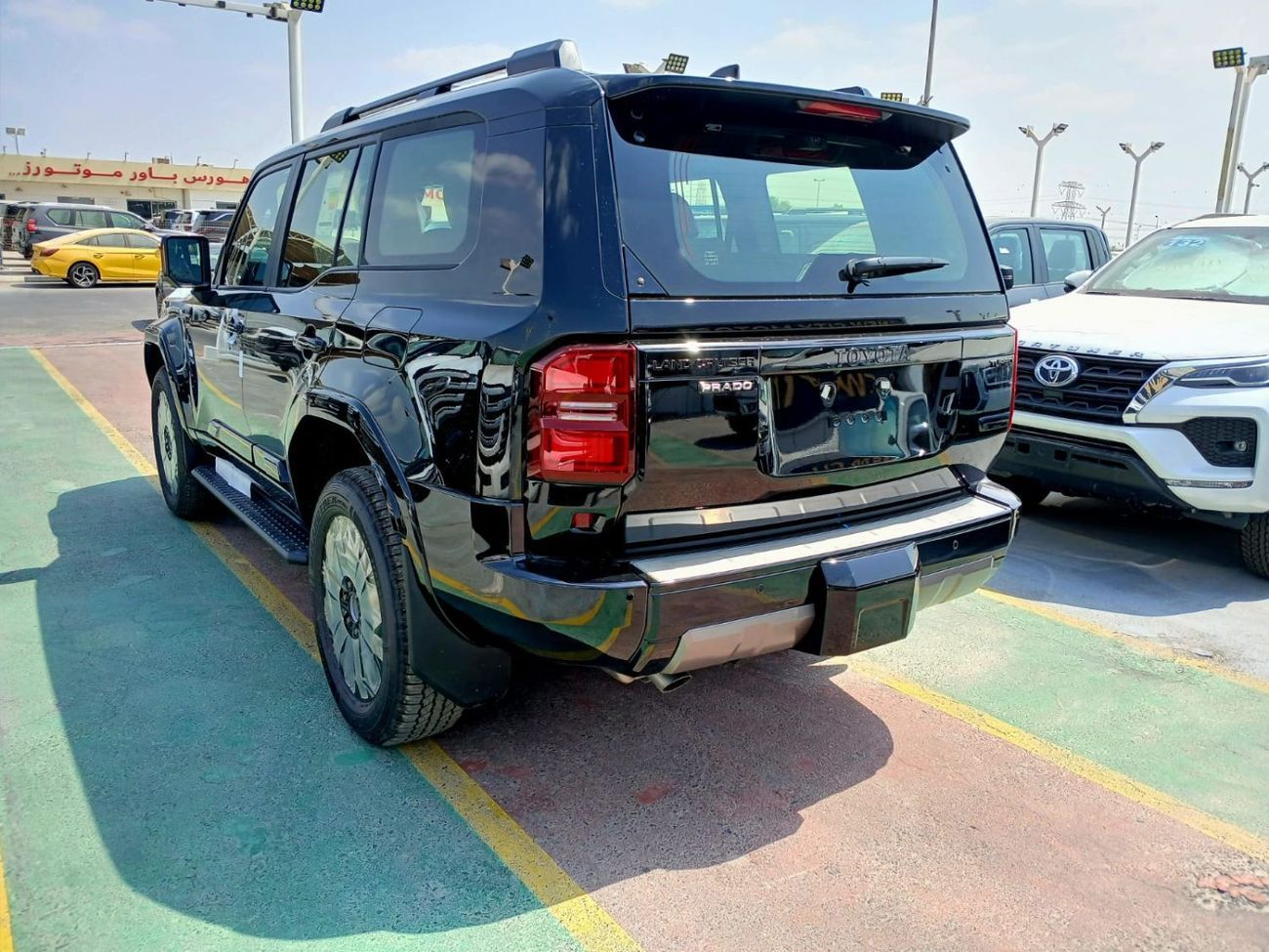 تويوتا برادو تويوتا برادو بنزين 2.4 لتر 2025 بريميوم