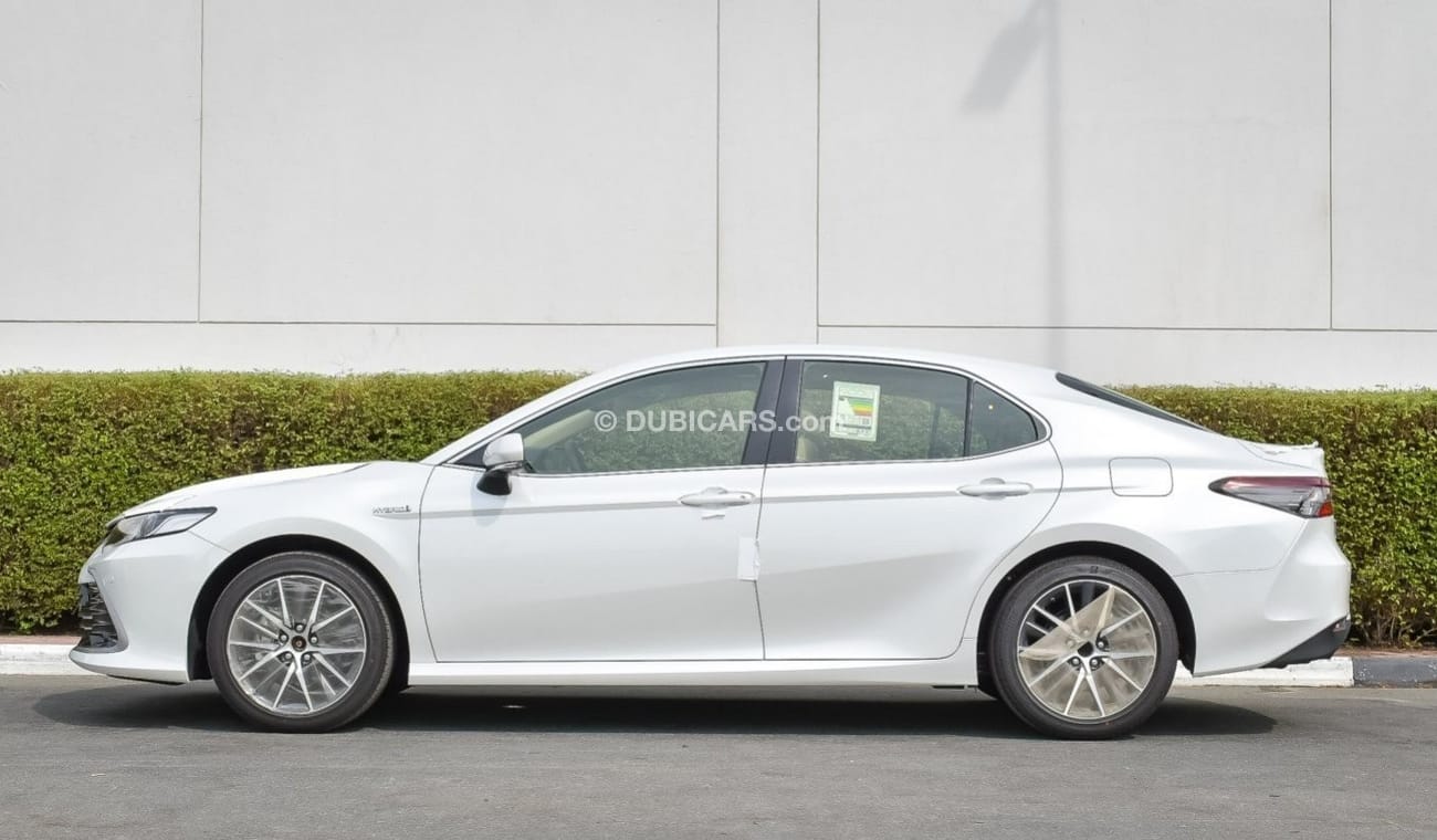 Toyota Camry Toyota Camry GLE 2.5L | Hybrid | Leather with Heating Seat | 2023 | For Export Only