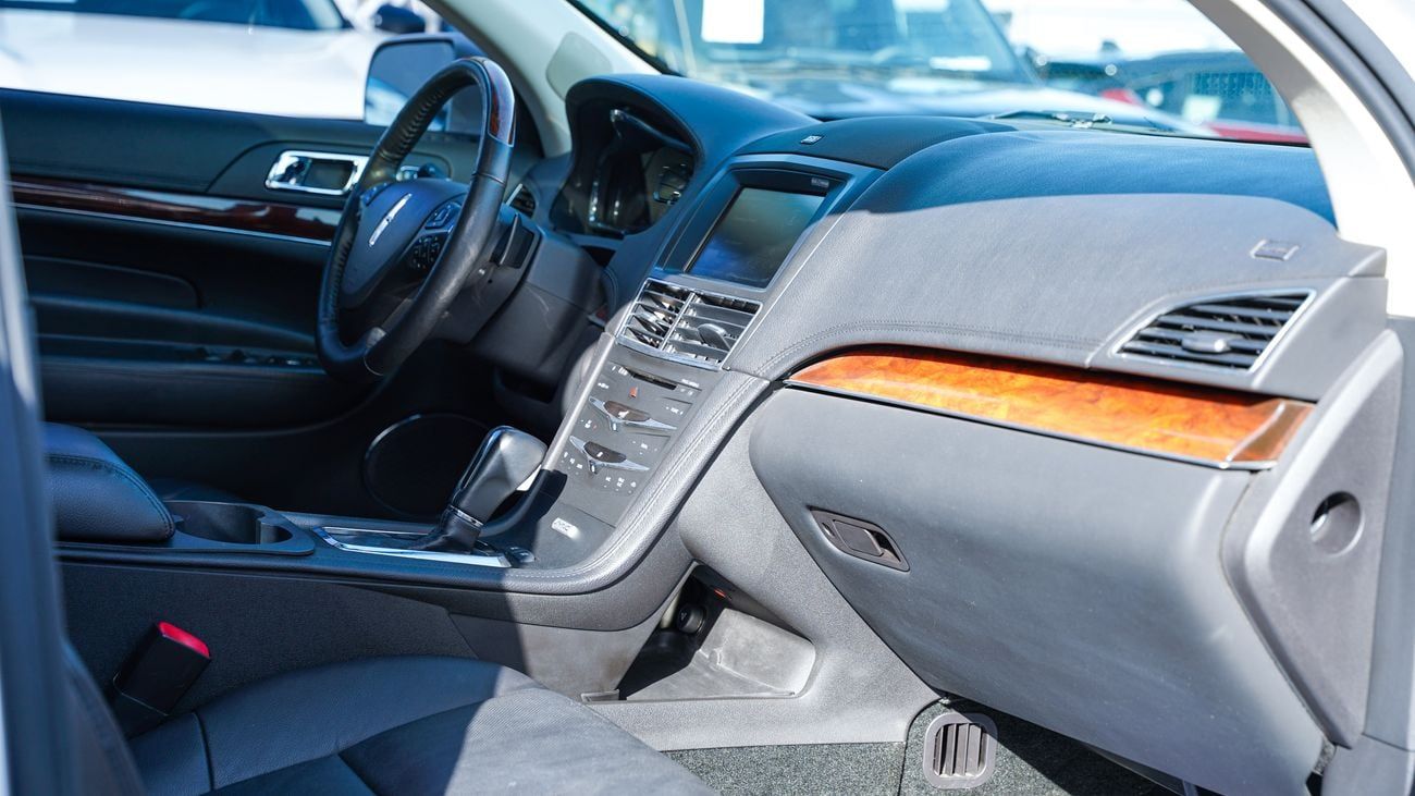 Lincoln MKT