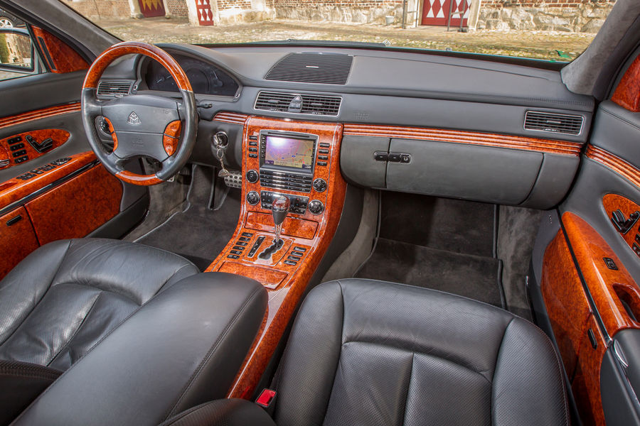 Maybach 57 interior - Cockpit