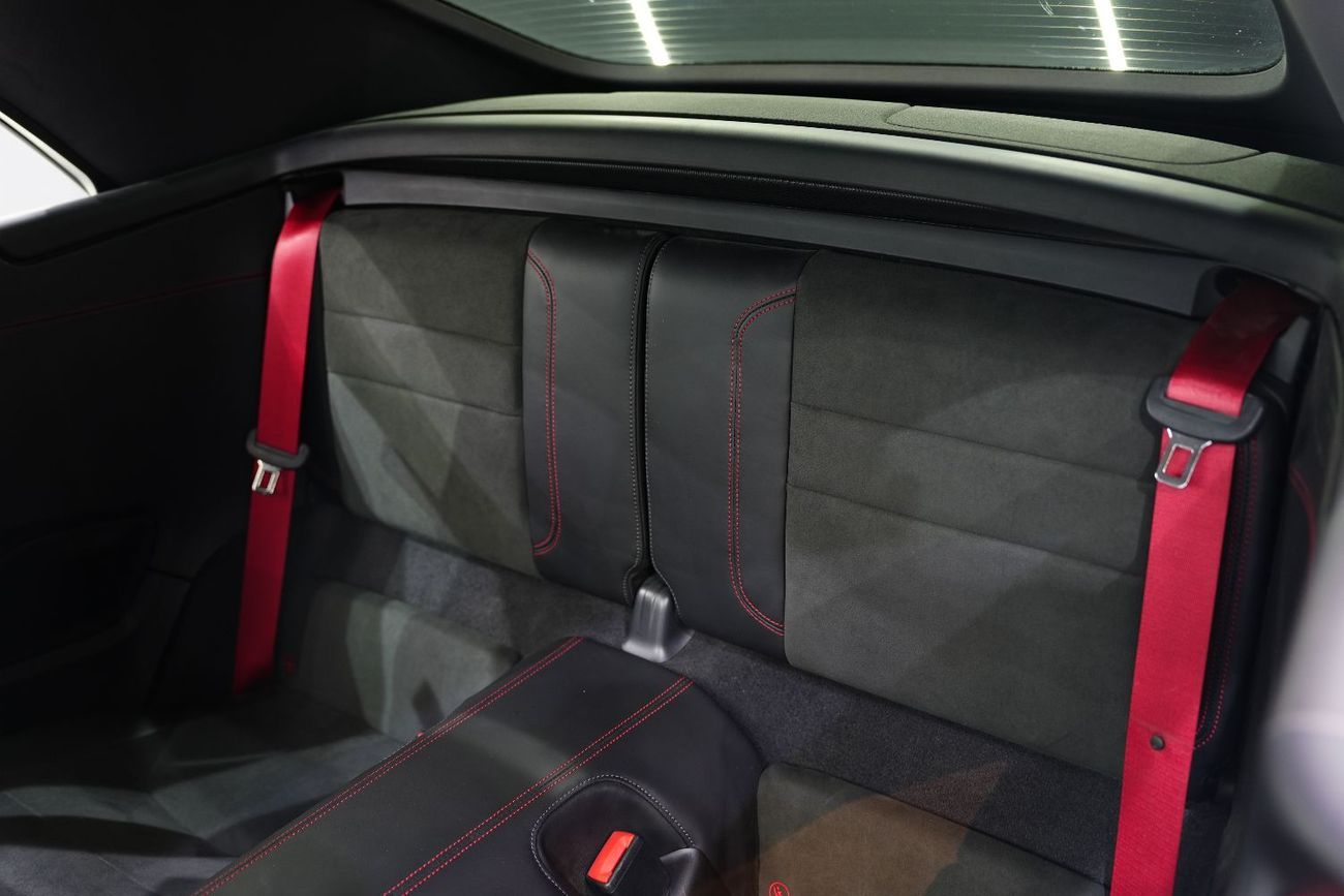 بورش 911 Carrera GTS 3.0L (450 HP) Convertible Bose Audio, Sport Chrono Package, Al Nabooda Warranty!!