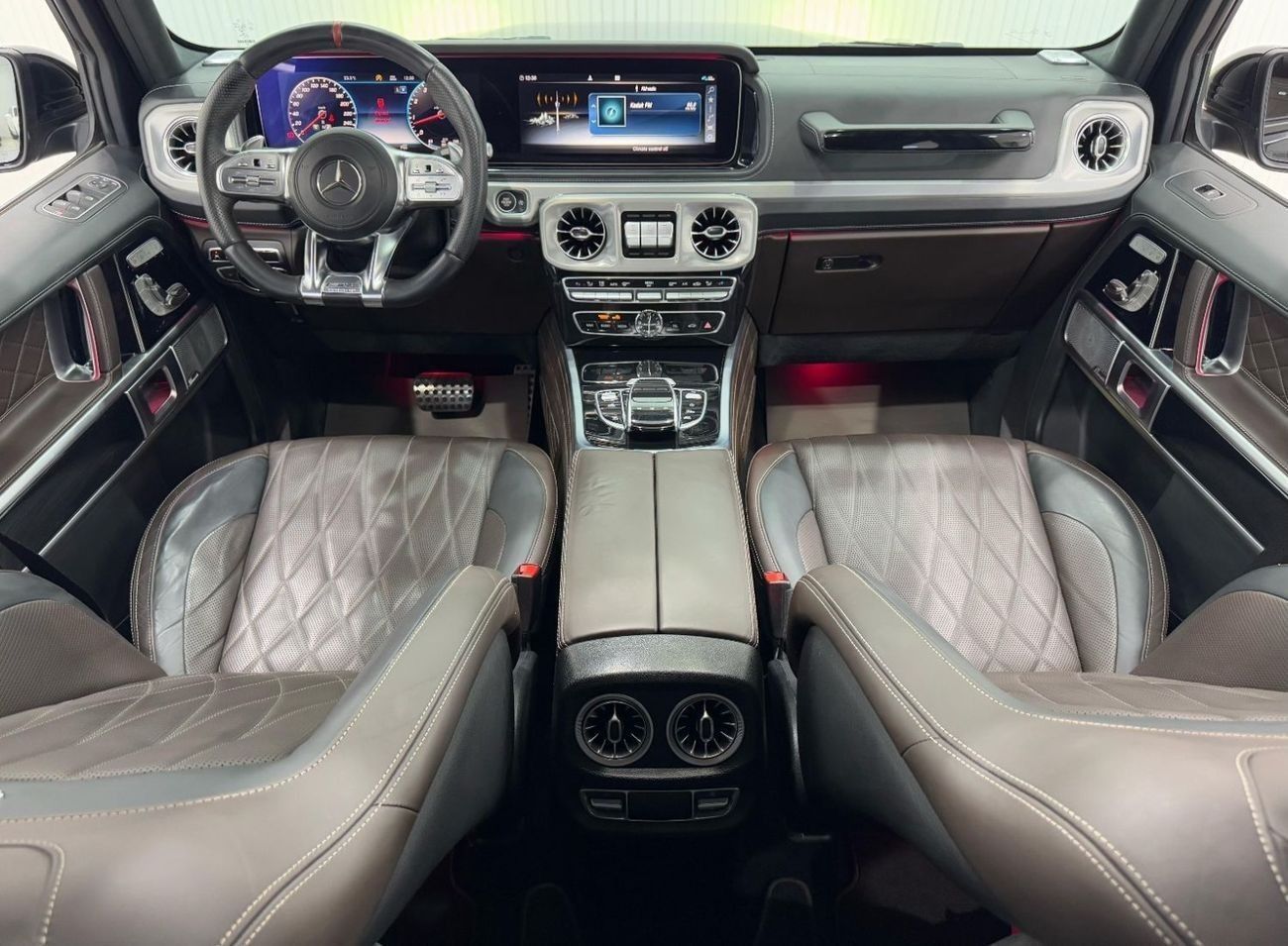 Mercedes-Benz G 500 Std 4.0L (416 HP) 2019 Mercedes Benz G500, Warranty, Full Mercedes Service History, G63 Kit, Excelle