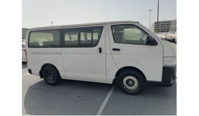 Toyota Hiace TOYOTA HIACE 3.0L 15-STR 2023 S/R BSC(i) M/T DSL