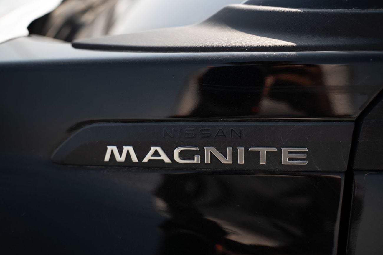 نيسان ماغنيت SL