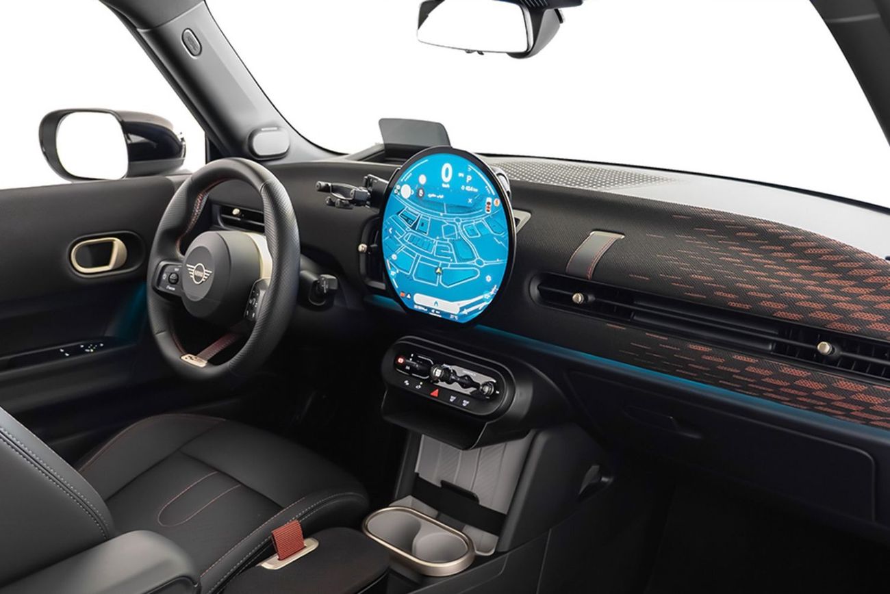 Mini Cooper S JCW (2.0L · 4 Cyl · Automatic · Petrol · Hatchback · Front Wheel Drive · 4 Seats · 3 Door)