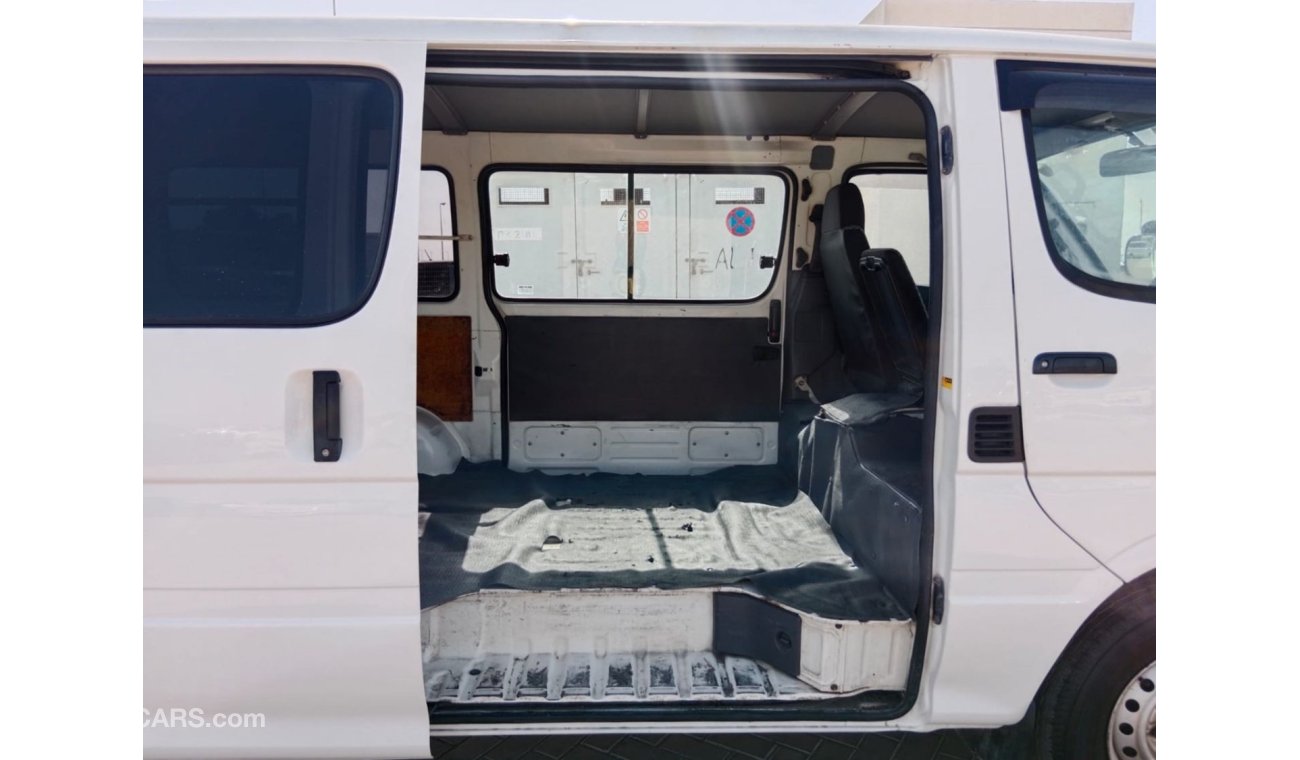 تويوتا هاياس TOYOTA HIACE VAN RIGHT HAND DRIVE (PM1368)