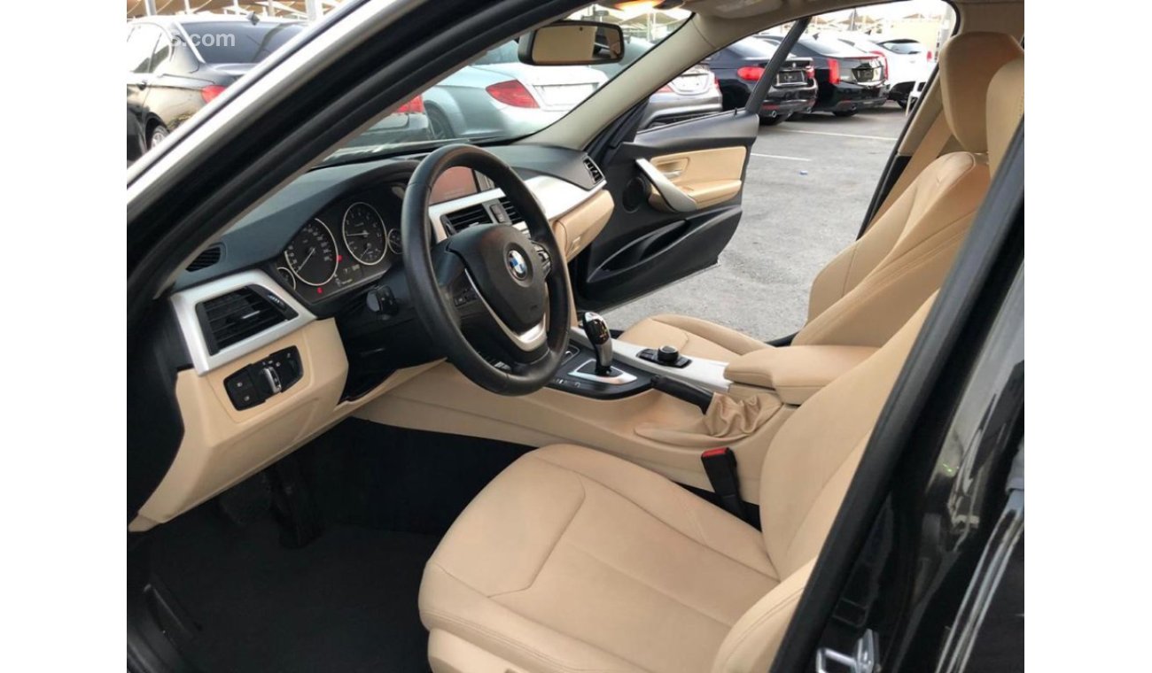 BMW 320i Bmw 320 model 2018 GCC car perfect condition full option