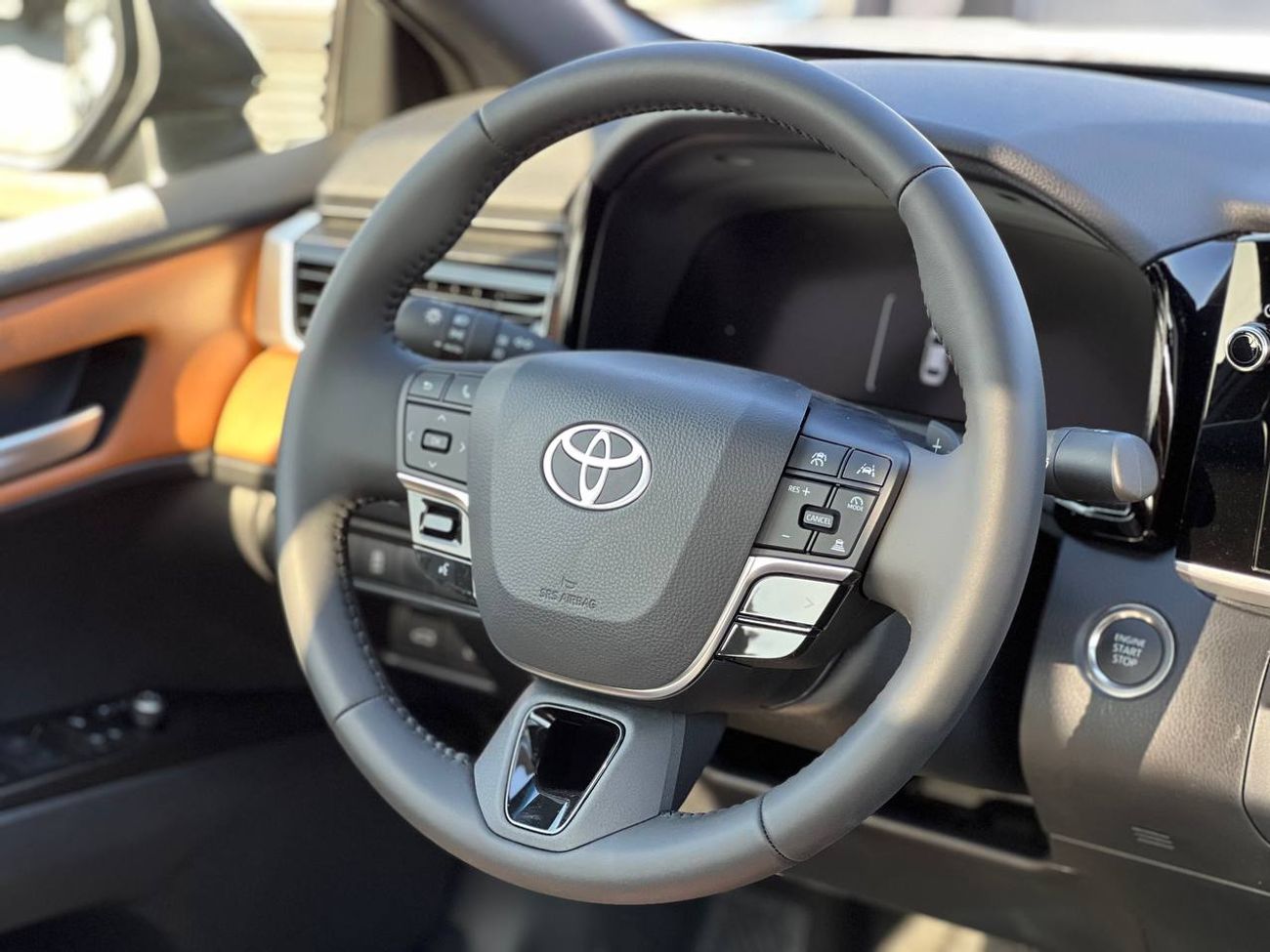 Toyota Camry GLE 2.5L PTR A/T // 2025 // FULL WITH RADAR , COOLING SEATS , PANORAMIC ROOF // SPECIAL OFFER // BY 