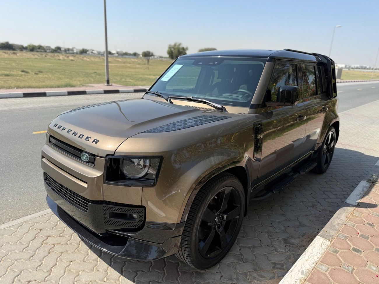 لاند روفر ديفندر P400 110 SE 3.0L (5 Seater)