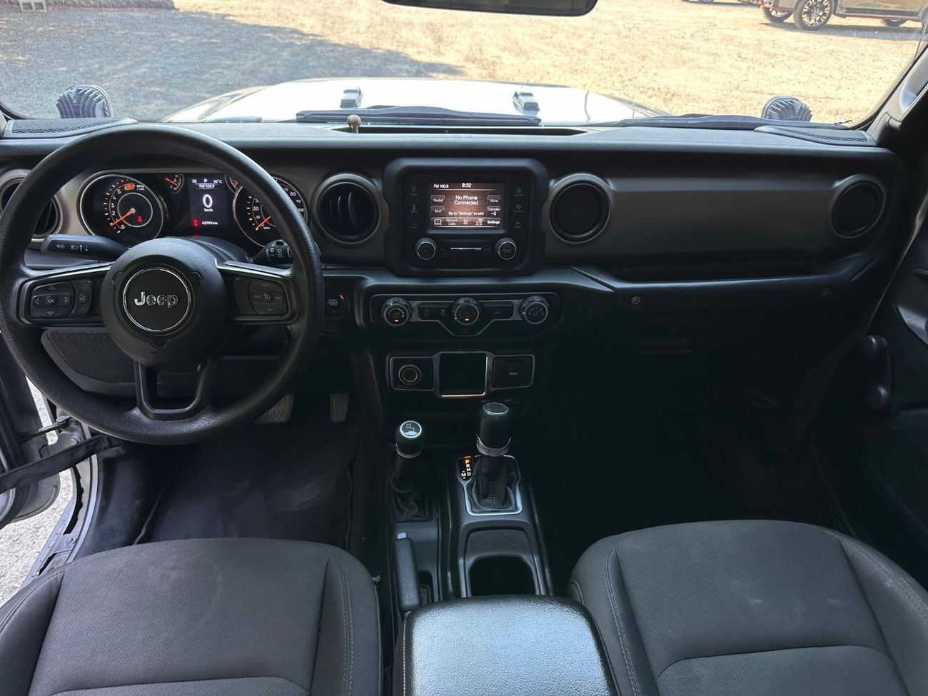 Jeep Wrangler WRANGLER SPORT 2020 V4 // 4X4 // LOW MILEAGE // IN PERFECT CONDITION