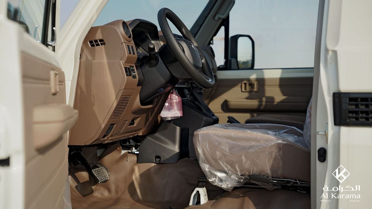 Toyota Land Cruiser Pick Up LC79 Single Cabin 2.8L Diesel Engine with 4x4 Automatic Transmission | Diff Lock | Single Cabin