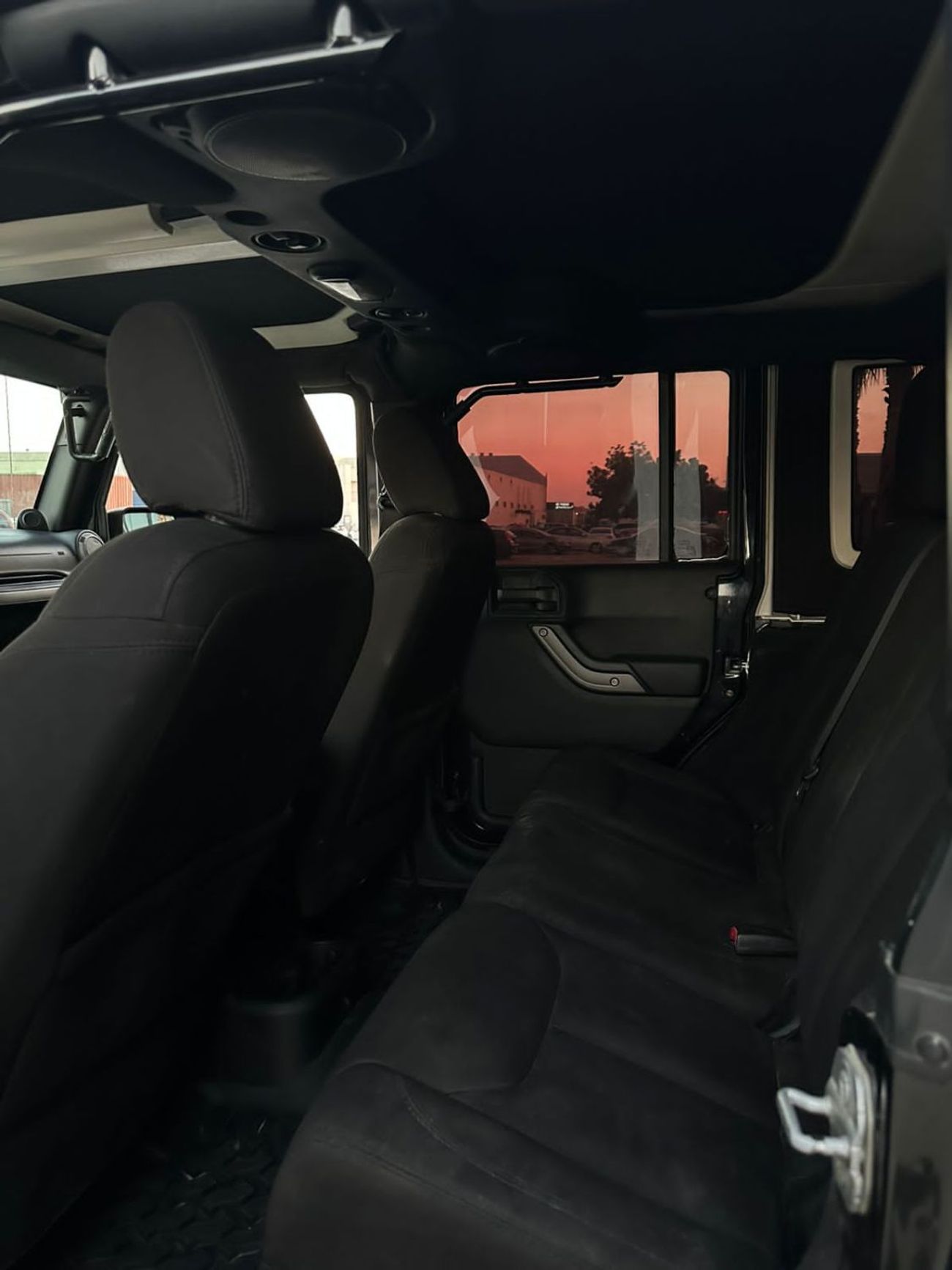 Jeep Wrangler Unlimited Sport 3.6L A/T