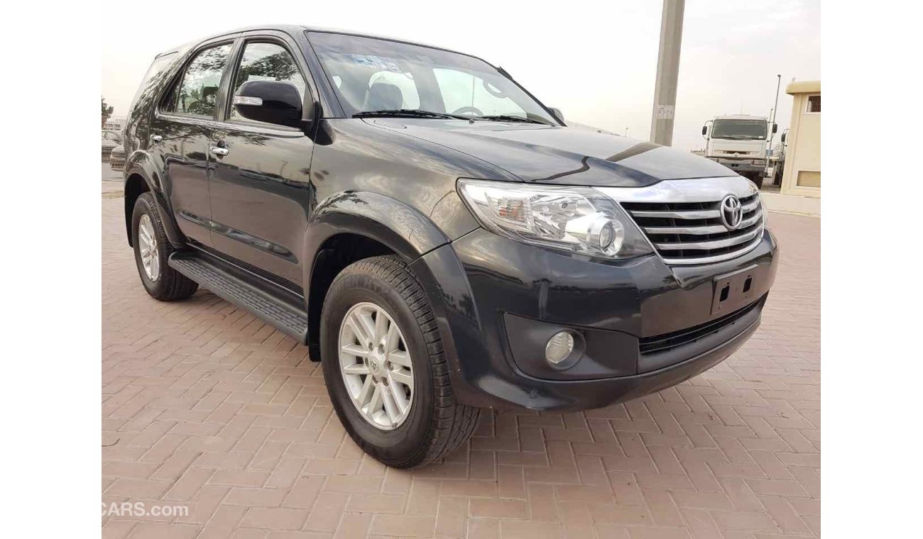 Toyota Fortuner fresh and imported and very clean inside out and ready to drive