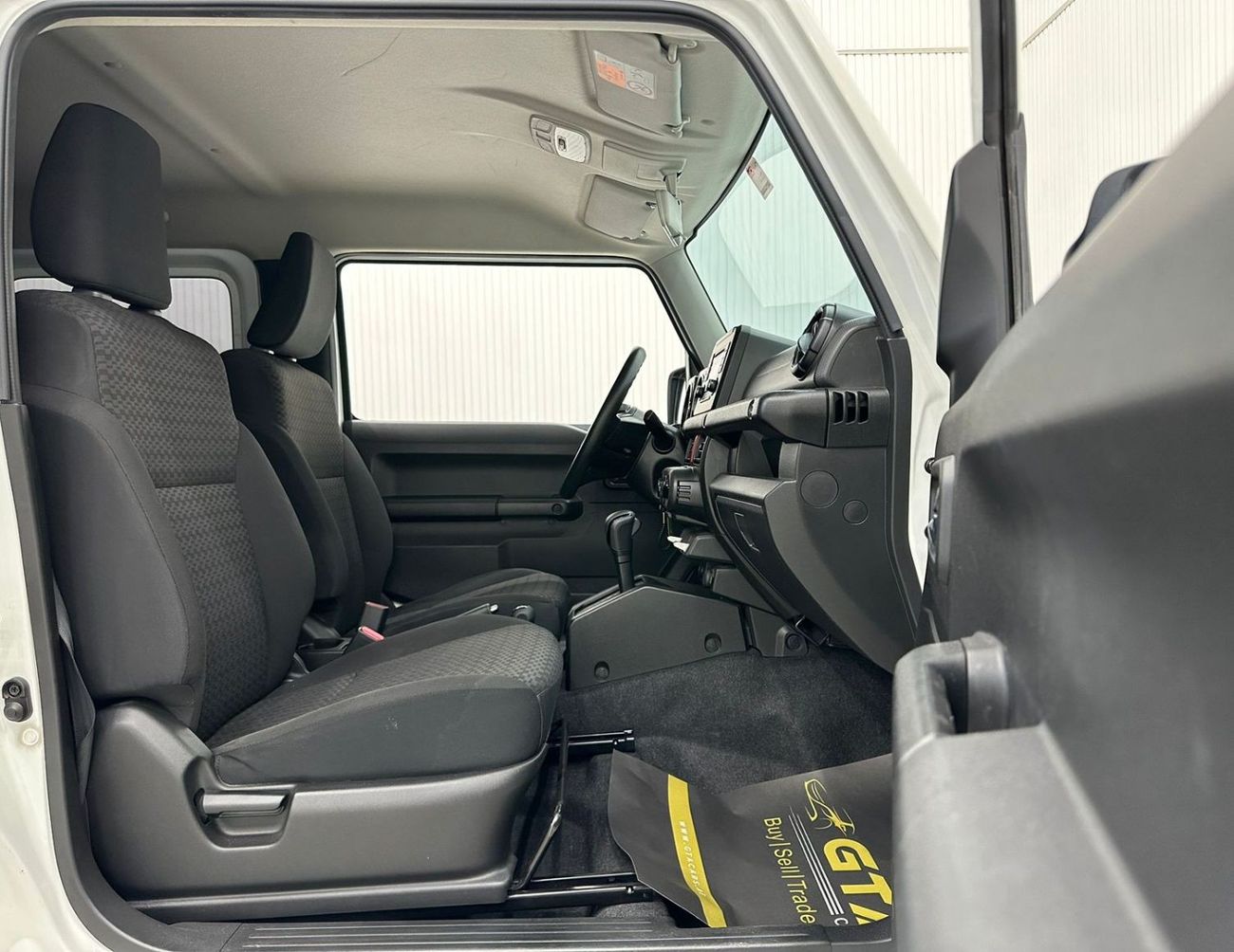 Suzuki Jimny 2020 Suzuki Jimny All Grip, Nov 2027 Suzuki Warranty, Full Suzuki Service History, GCC