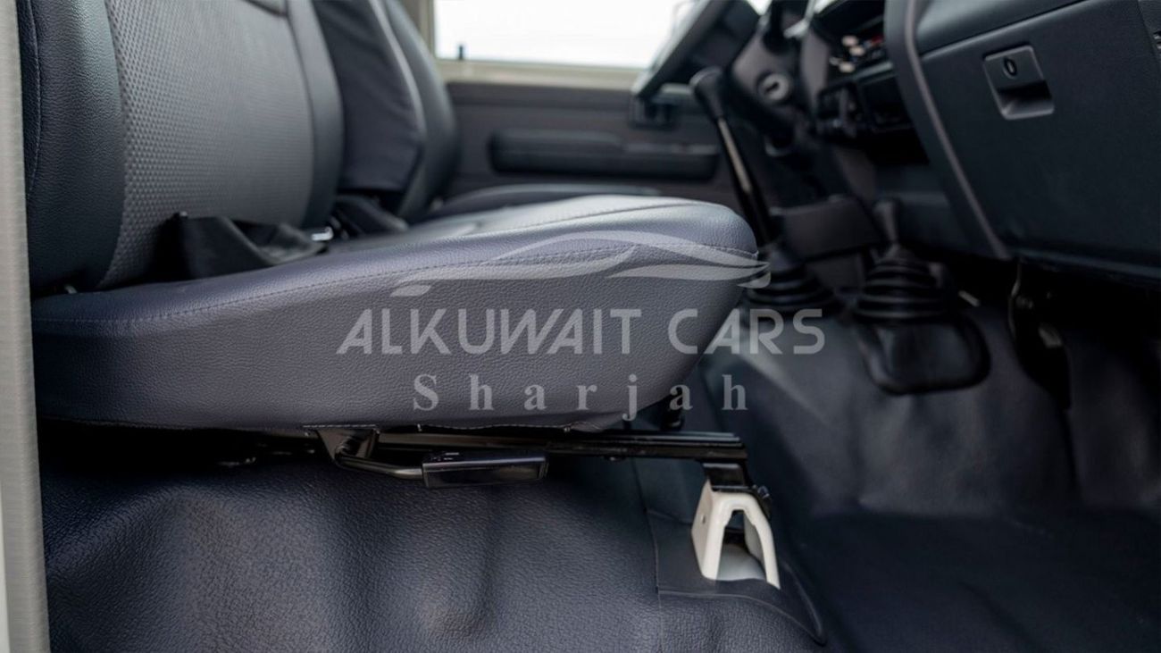 Toyota Land Cruiser Pick Up TOYOTA LAND CRUISER LC79SC 4.2D MT MY2023