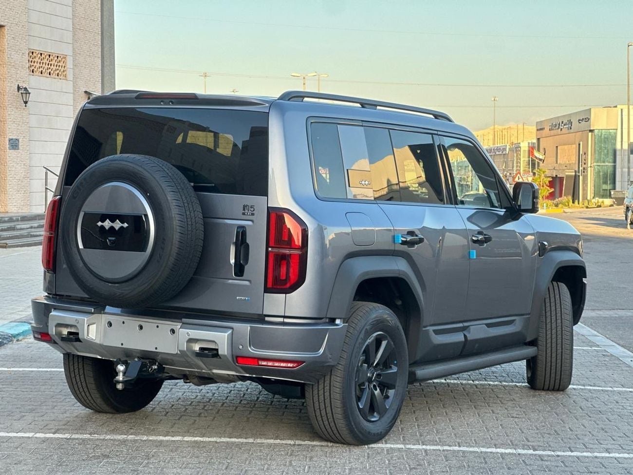 بي واي دي ليوبارد 5 موديل 2025 و 2026 ، جميع الالوان ضمان evs خمس سنوات