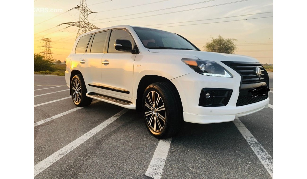 Lexus LX570