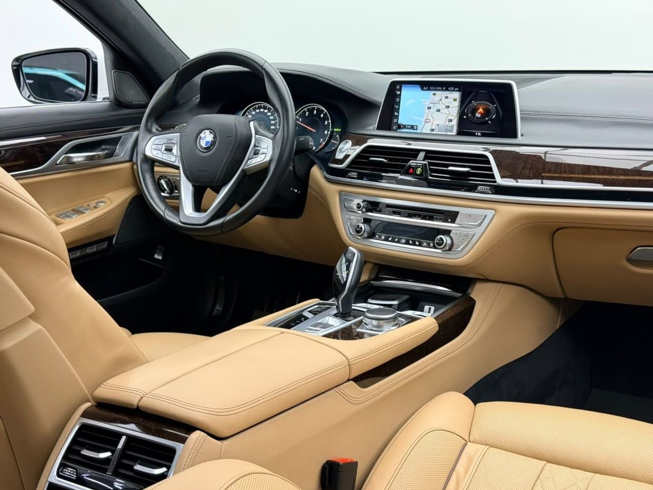 BMW 740Li EXCLUSIVE 2016 BMW 740Li Carbon Core Edition, Full BMW Service History, Fully Loaded, Excellent Condition, GCC