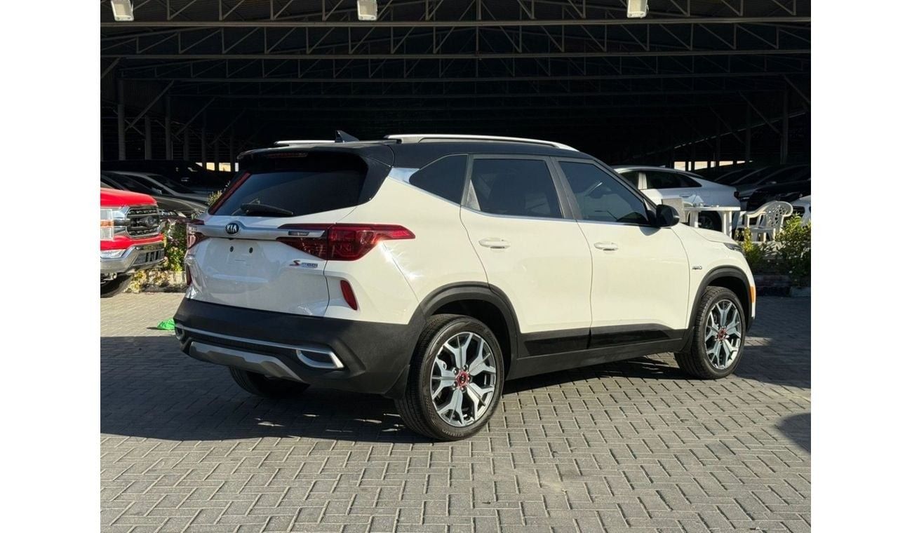 Kia Seltos Std 1.6L (121 HP)