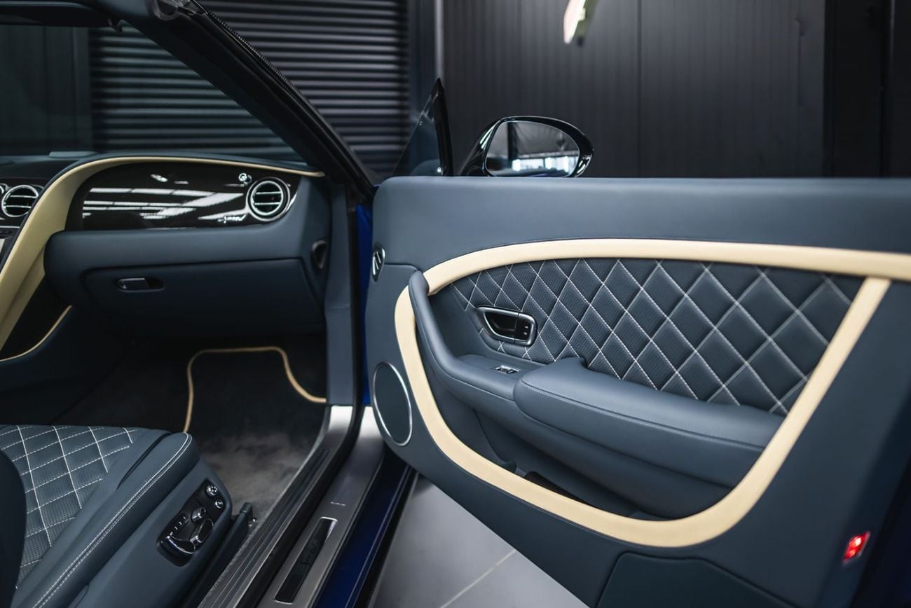Bentley Continental GT Bentley Continental GTC V12 Cabrio