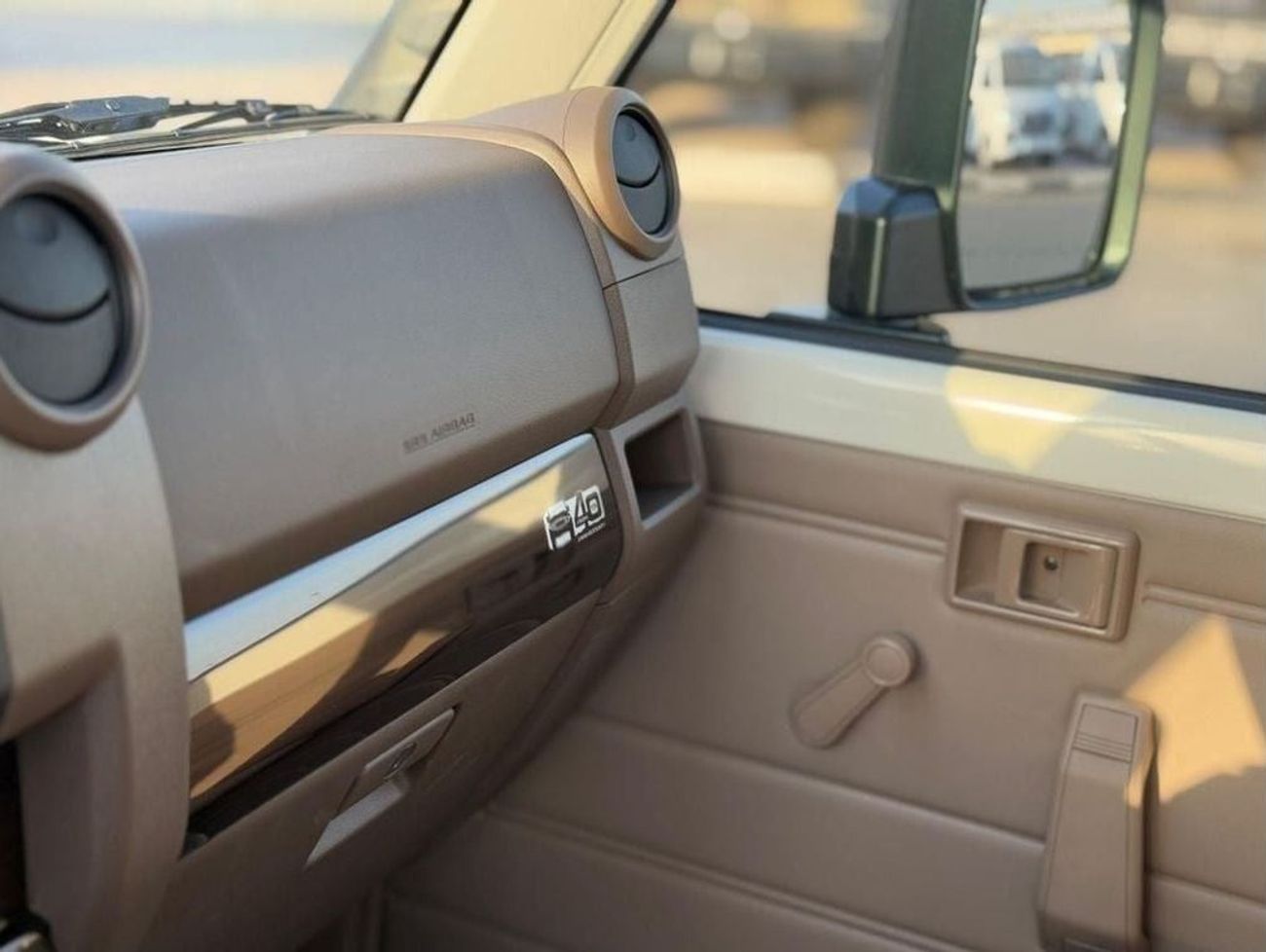 Toyota Land Cruiser EXPORT ONLY - LC 78 E MANUAL TRANSMISSION