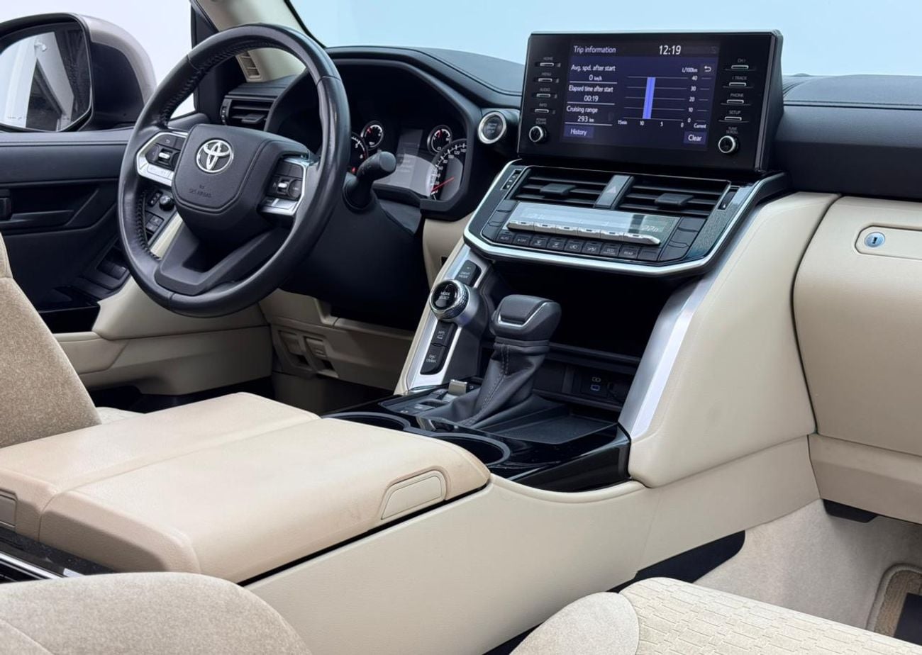 تويوتا لاند كروزر EXR 3.5L 2022 Toyota Land Cruiser EXR, Toyota Service History, 1 Year Warranty, 7 Seater, GCC