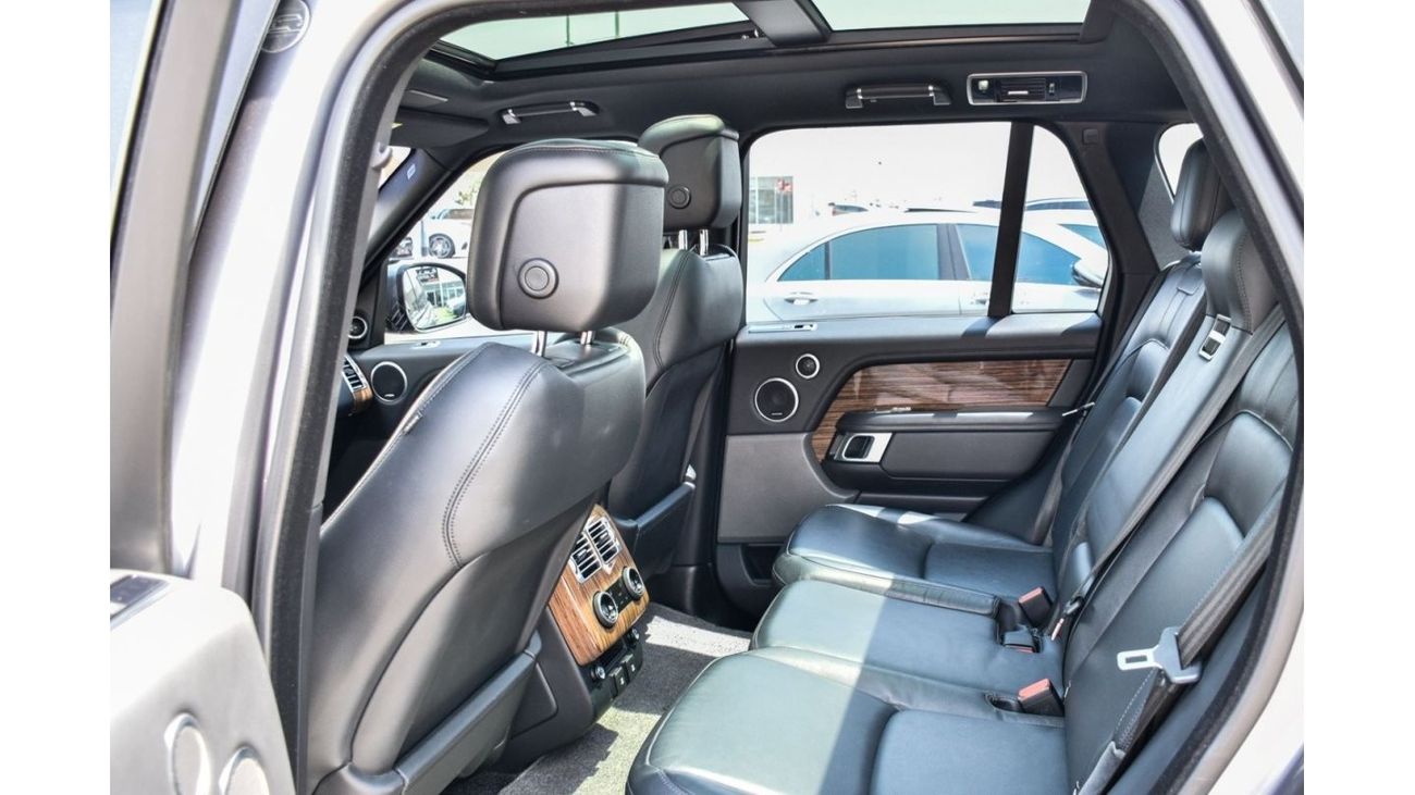 Land Rover Range Rover Range rover vouge V6 super charge  Gcc specs Model 2021 Original paint no accident