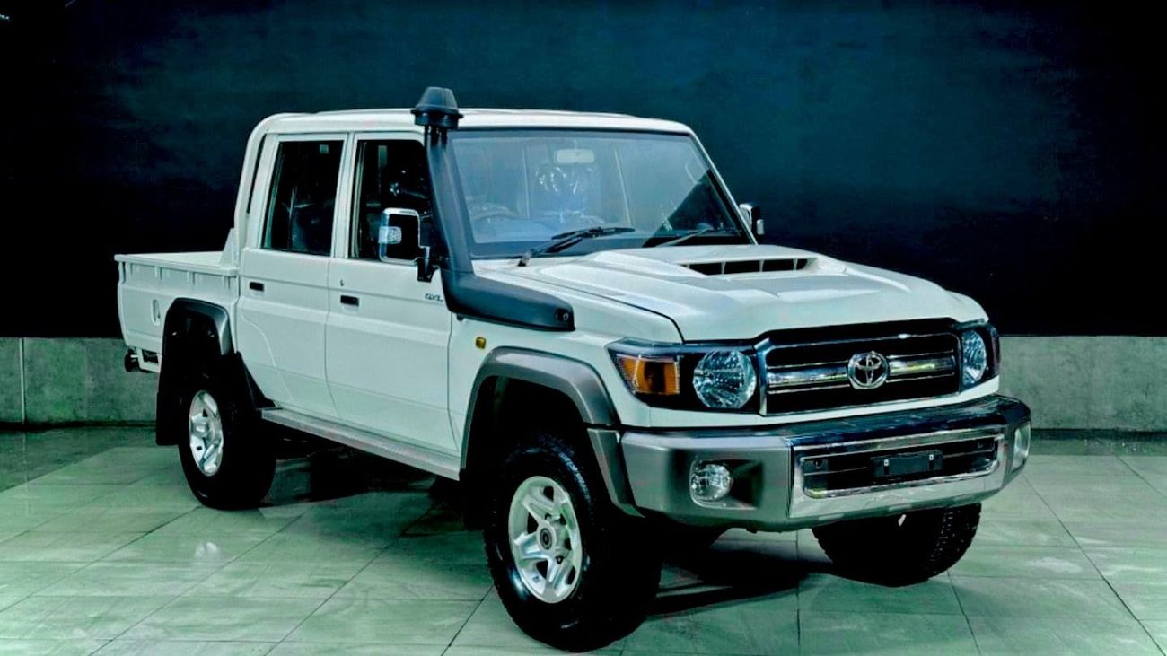 Used Toyota Land Cruiser Pick Up 2018 RHD Diesel Engine Full Option