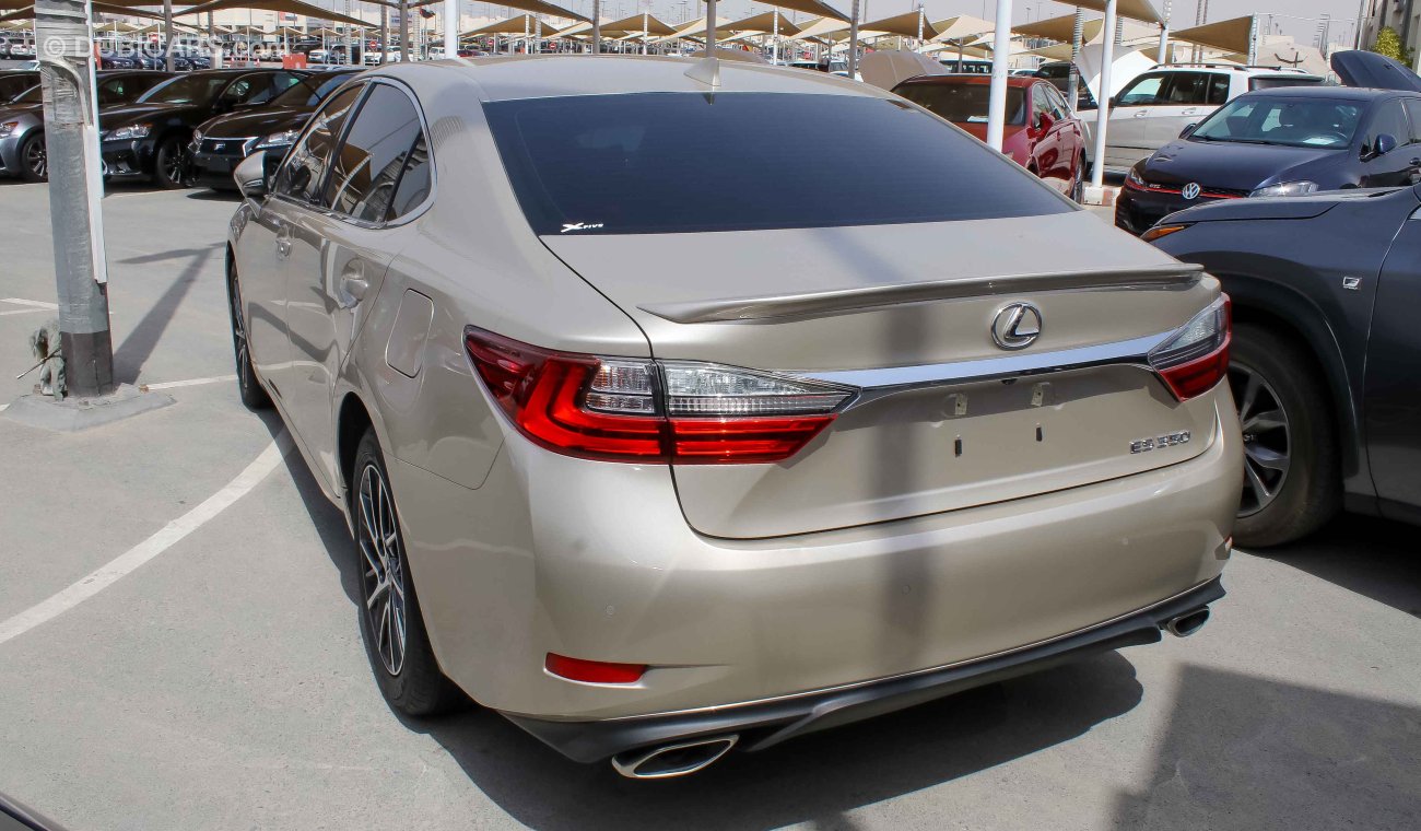 Lexus ES350