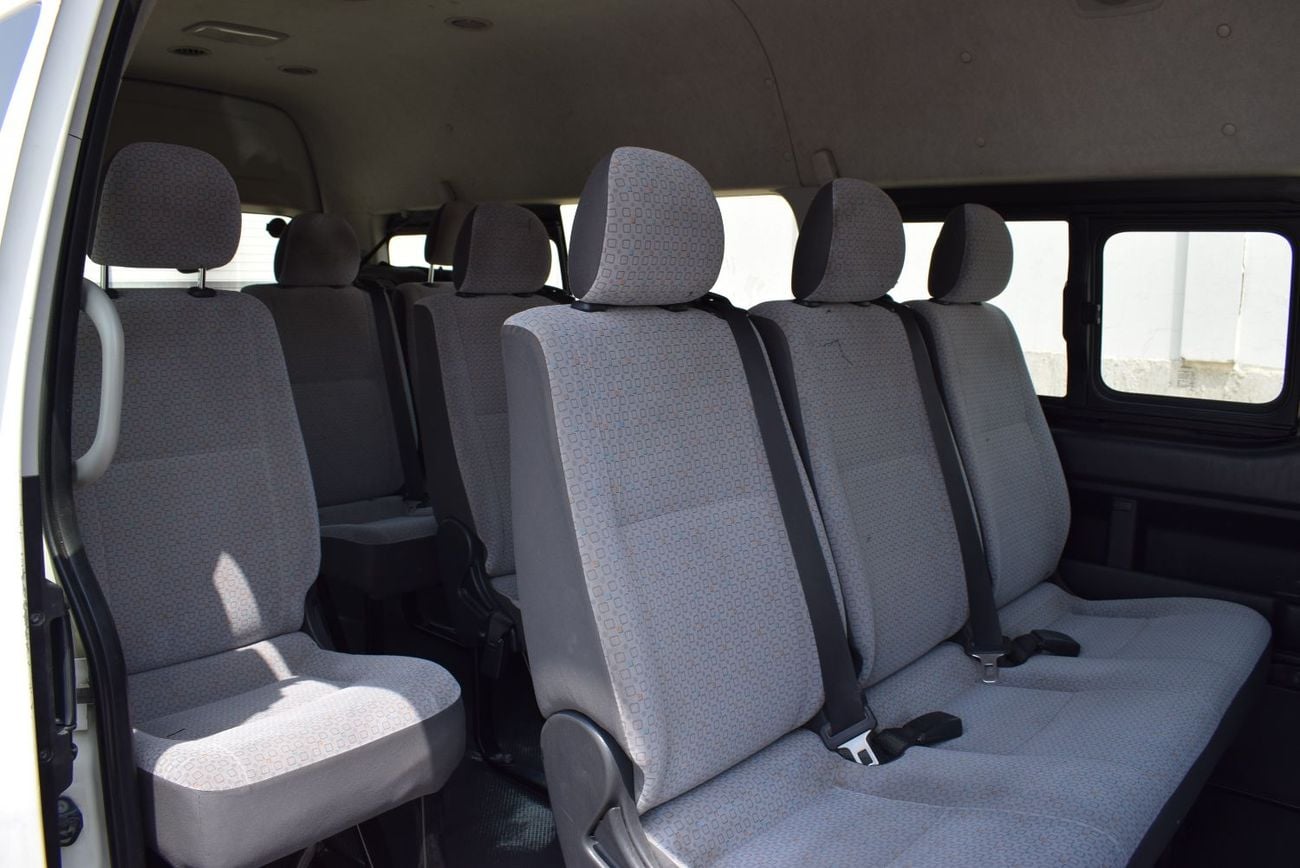 Toyota Hiace GL 15 seater bus, model:2016