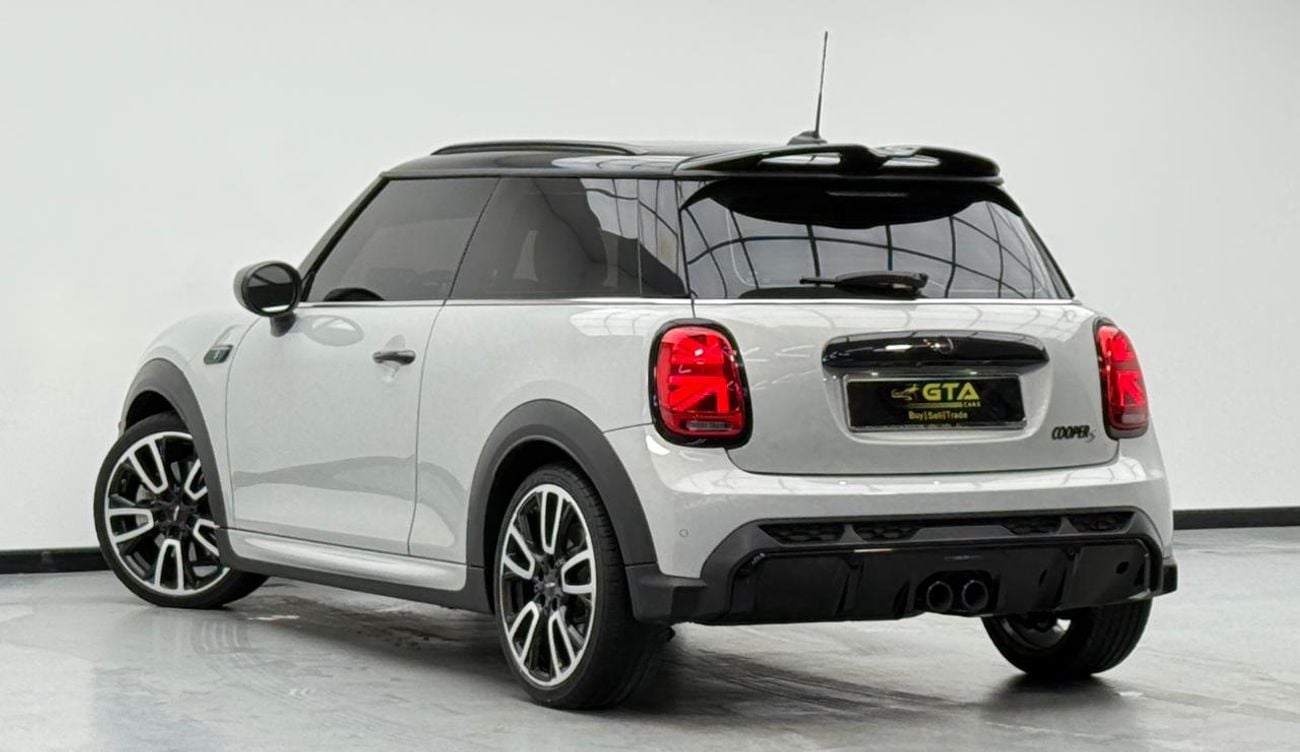 Mini Cooper S Coupé 2022 MINI Cooper S (JCW Kit) ,Warranty ,Service Contract ,Full Service History ,GCC