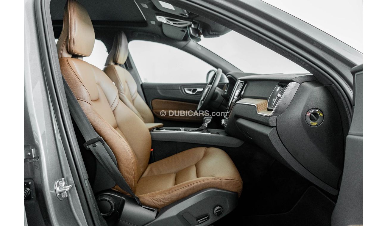 Volvo XC60 T5 Momentum 2021 Volvo XC60 T5 / Full Volvo Service History & Volvo Warranty