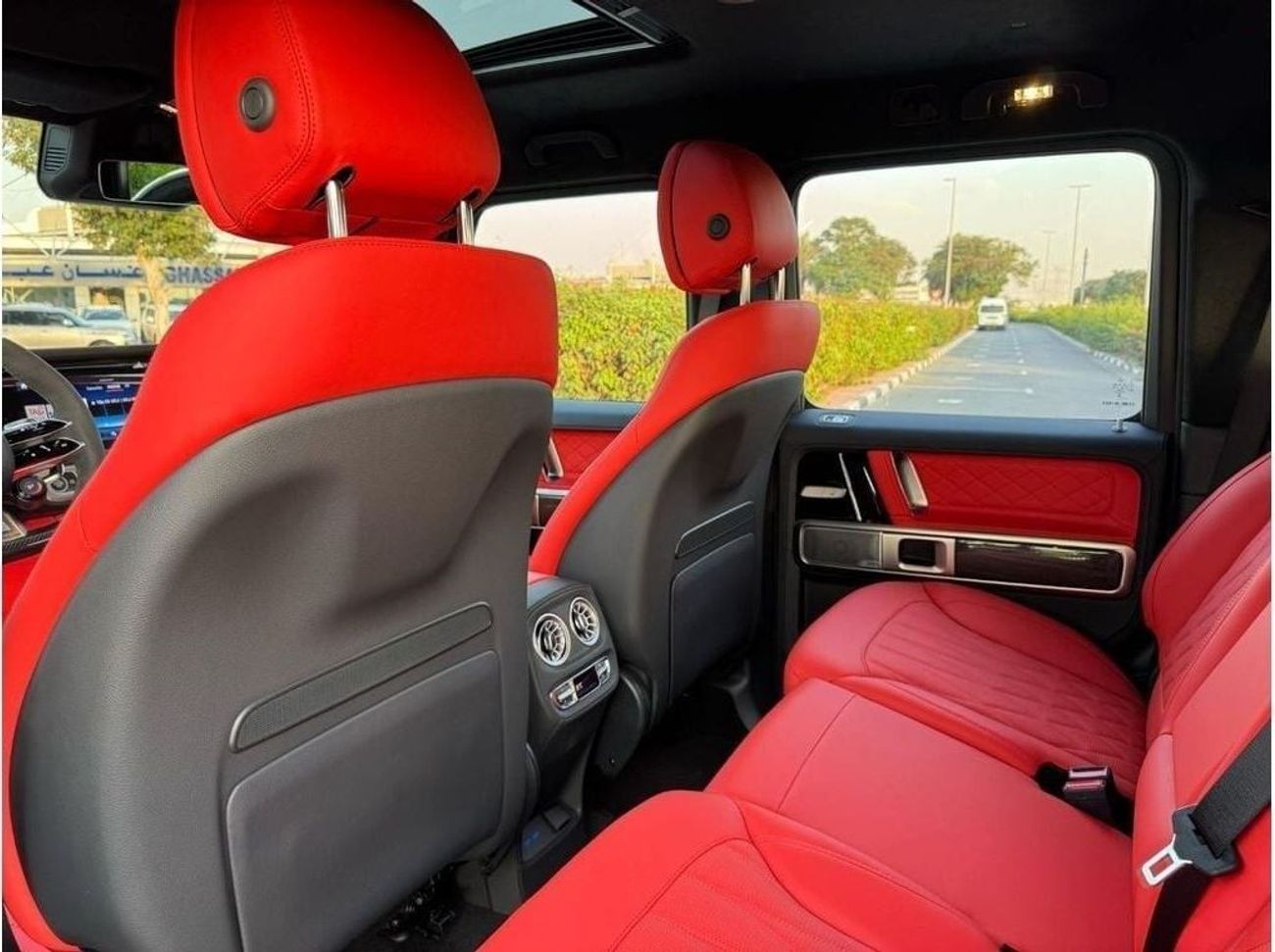 مرسيدس بنز G 63 AMG GCC SPEC UNDER WARRANTY AND SERVICE CONTRACT