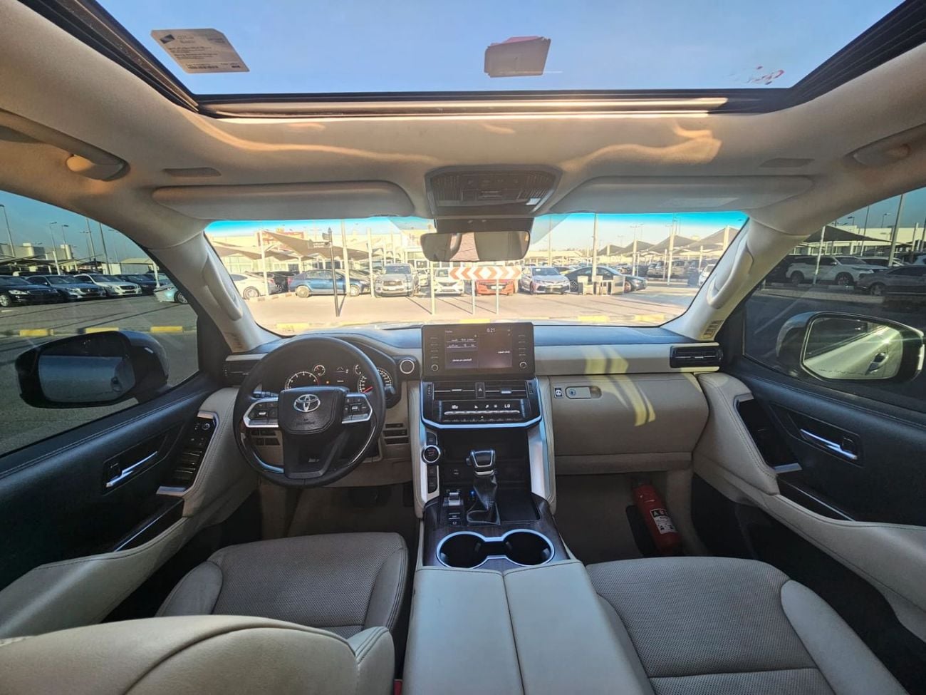 Toyota Land Cruiser GXR LHD 4.0L Naturally aspirated petrol engine Automatic Gear 4WD 7 Seats 5 Doors