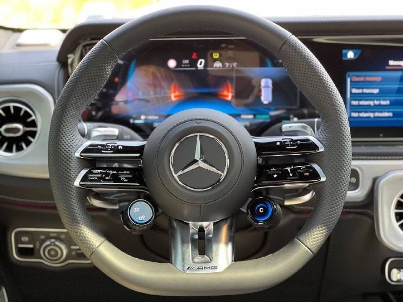 Mercedes-Benz G 63 AMG 4.0L V8 PTR A/T // 2025 // FULL OPTION WITH AMG KIT , 360 CAMERA // SPECIAL OFFER // BY FORMULA AUTO