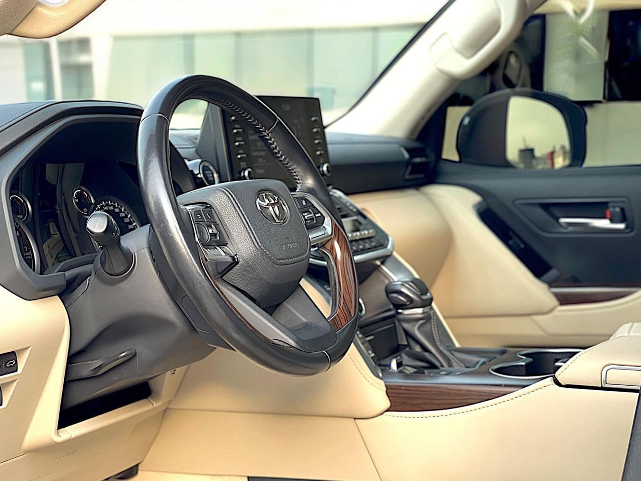 Toyota Land Cruiser GXR 4.0L  V6 | GCC SPECS | AED 3,760 / month