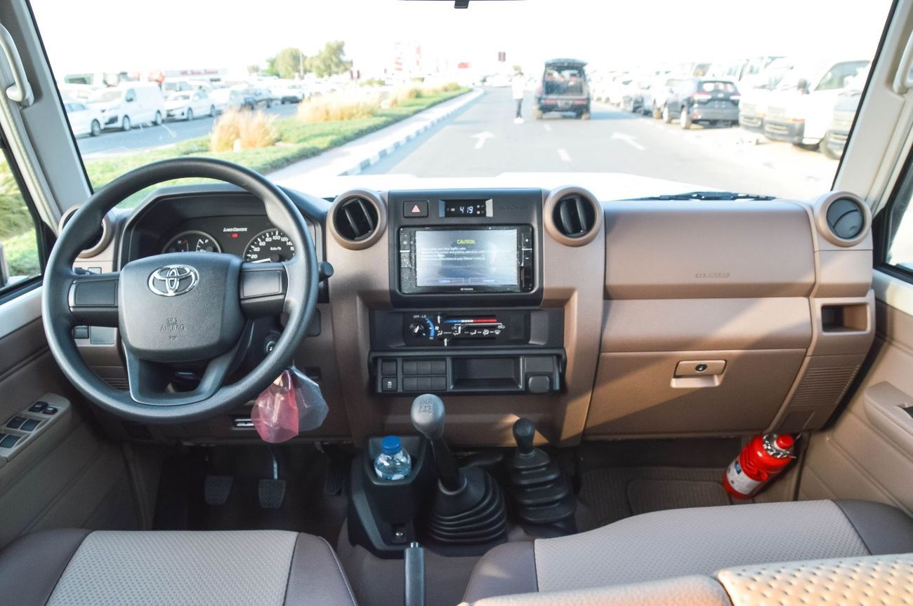 تويوتا لاند كروزر بيك آب TOYOTA LAND CRUISER 79 2.8L DC MT PICKUP 2025