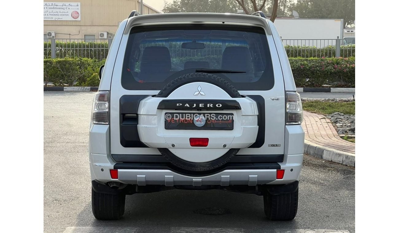 ميتسوبيشي باجيرو GLS Std MITSUBISHI PAJERO GLS 2012 V6 3.5 FULL OPTION PERFECT CONDITION
