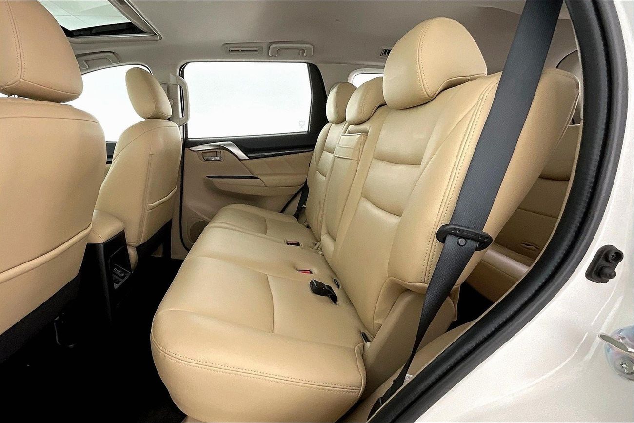 ميتسوبيشي مونتيرو GLS Top