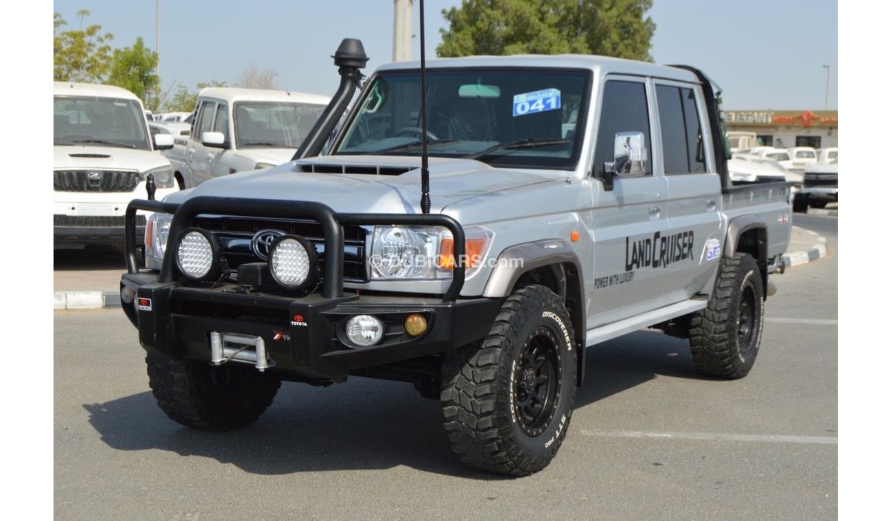 Toyota Land Cruiser Pick Up 1VD engine V8 Diesel full option clean car