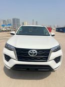 تويوتا فورتونر 2,8 LITER ,DIESEL RIGHT HAND DRIVE PUSH START