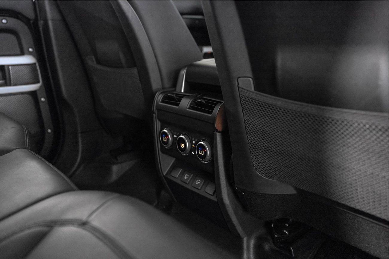 Land Rover Defender P400 110 HSE 3.0L (5 Seater)