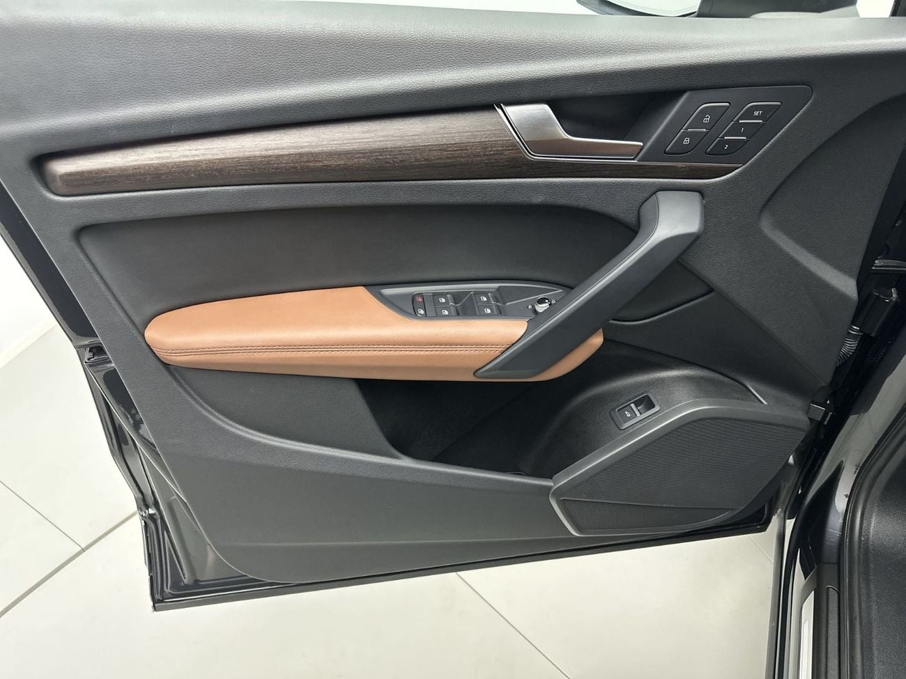 Audi Q5 45 TFSI quattro Advanced 2.0L (245 HP) 249hp (Ref# 30991) - EXCLUSIVE RAMADAN OFFER