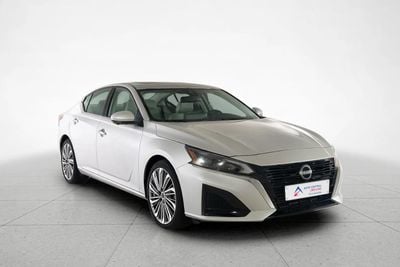 Nissan Altima SL 2.5L SL 2.0