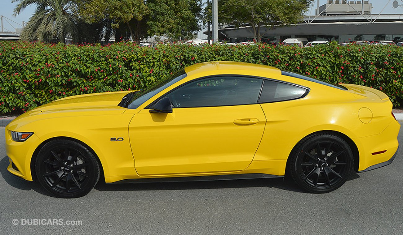 Ford Mustang GT Premium, 5.0 V8 GCC with Al Tayer Warranty until 2020 or 100,000km # Roush Exhaust