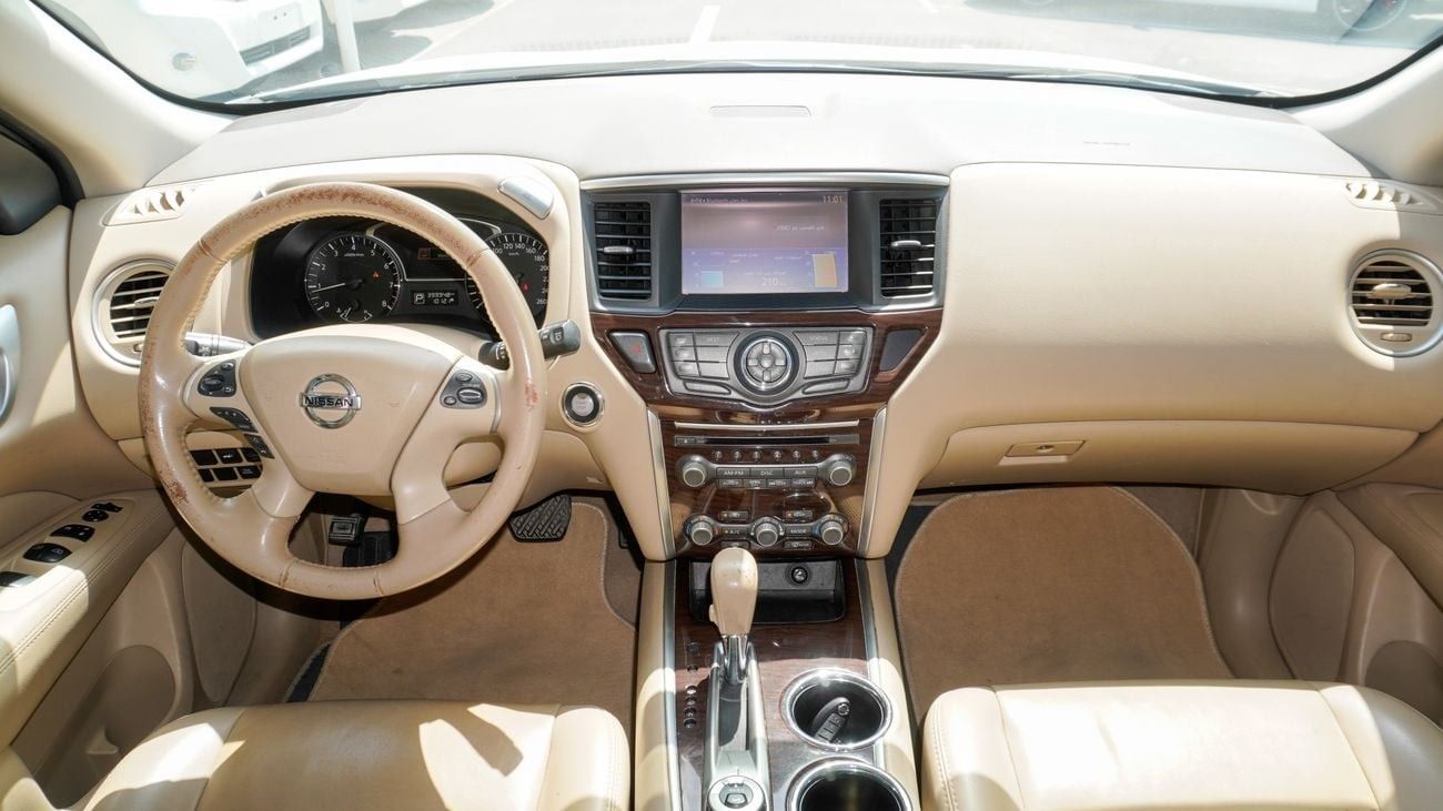 Nissan Pathfinder SV