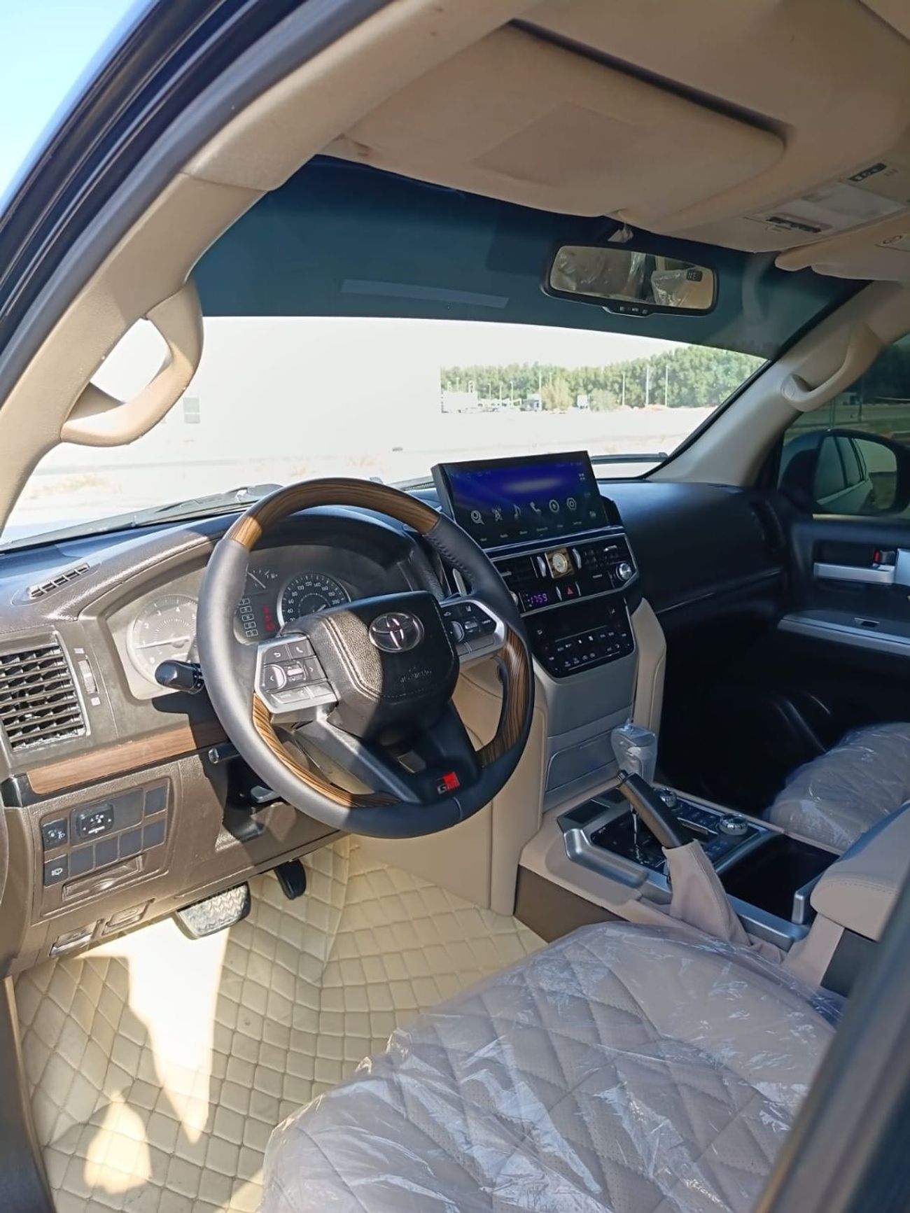 تويوتا لاند كروزر GXR 4.6L