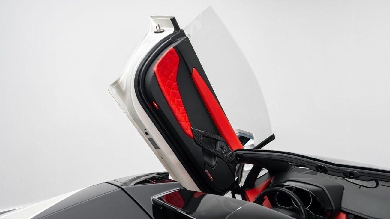 Lamborghini Aventador LP 700-4 Roadster - 2015 - GCC