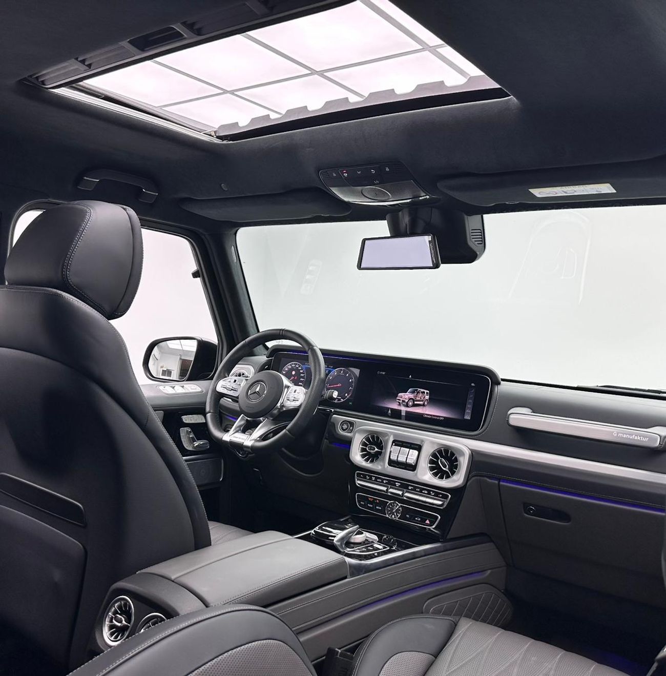 مرسيدس بنز G 63 AMG 2023 Mercedes Benz G63 AMG Night Package, 1 Year Unlimited Km Warranty, Full Service History