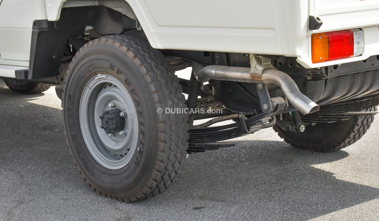 Toyota Land Cruiser Pick Up 4.2L Diesel V6 Double Cabin